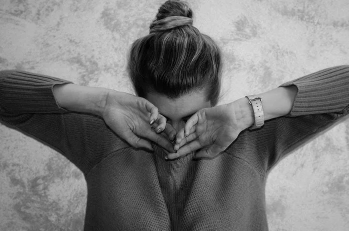 Чому сльози — це не слабкість, а природна терапія для організму